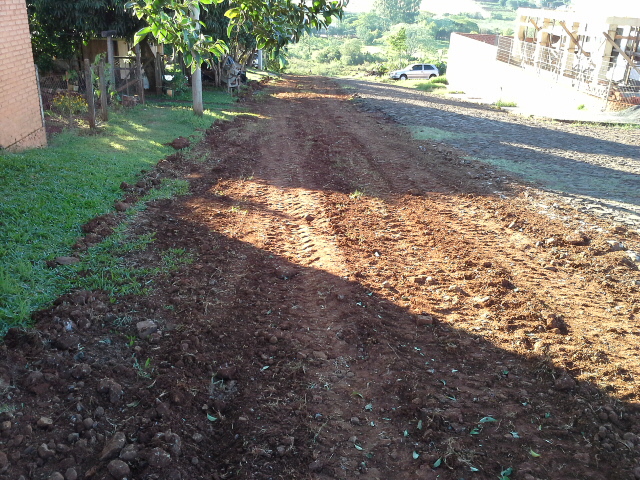 SECRETARIA DE OBRAS ATUA EM DIVERSAS FRENTES